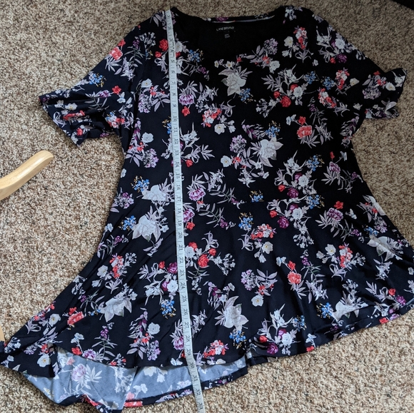 (Lane Bryant) Blue Floral Diagonal Blouse 18/20 - Picture 4 of 10